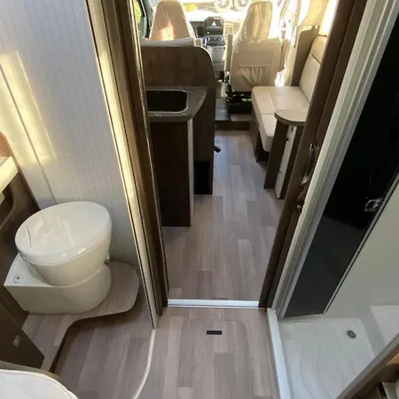 אכסניה Kamper Premium 4 Osoby Z Oddzielna Sypialnia Tessoro 468 Laziska (Boleslawiec)