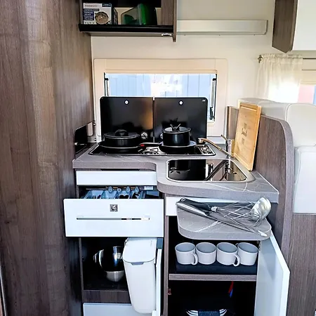 Kamper Premium 4 Osoby Z Oddzielna Sypialnia Tessoro 468 * Laziska (Boleslawiec)